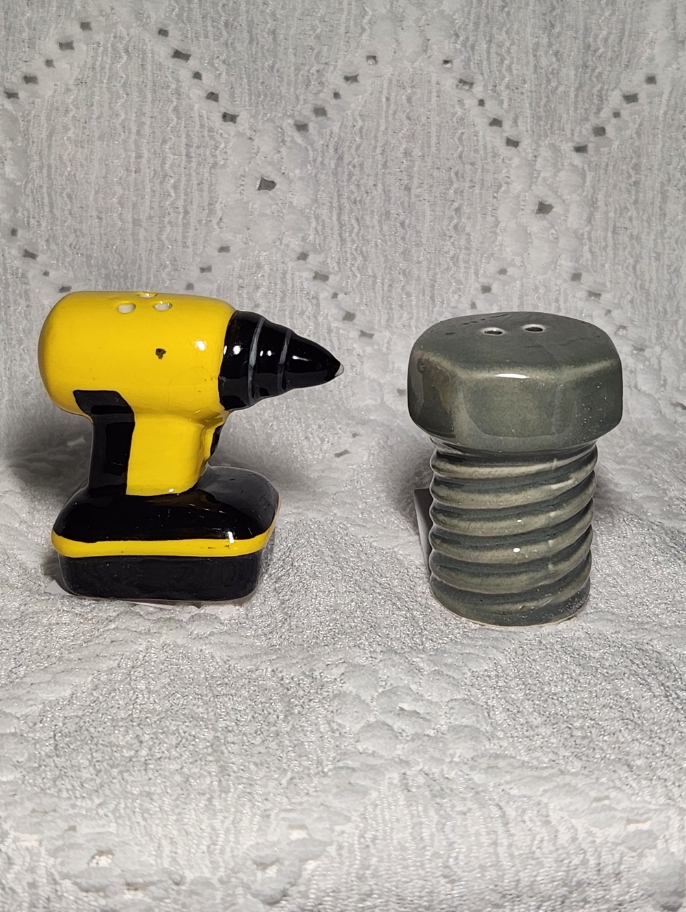 Salt And Pepper Shakers Drill And Screw. Miniature Shelf Sitters - Picture 3 of 3